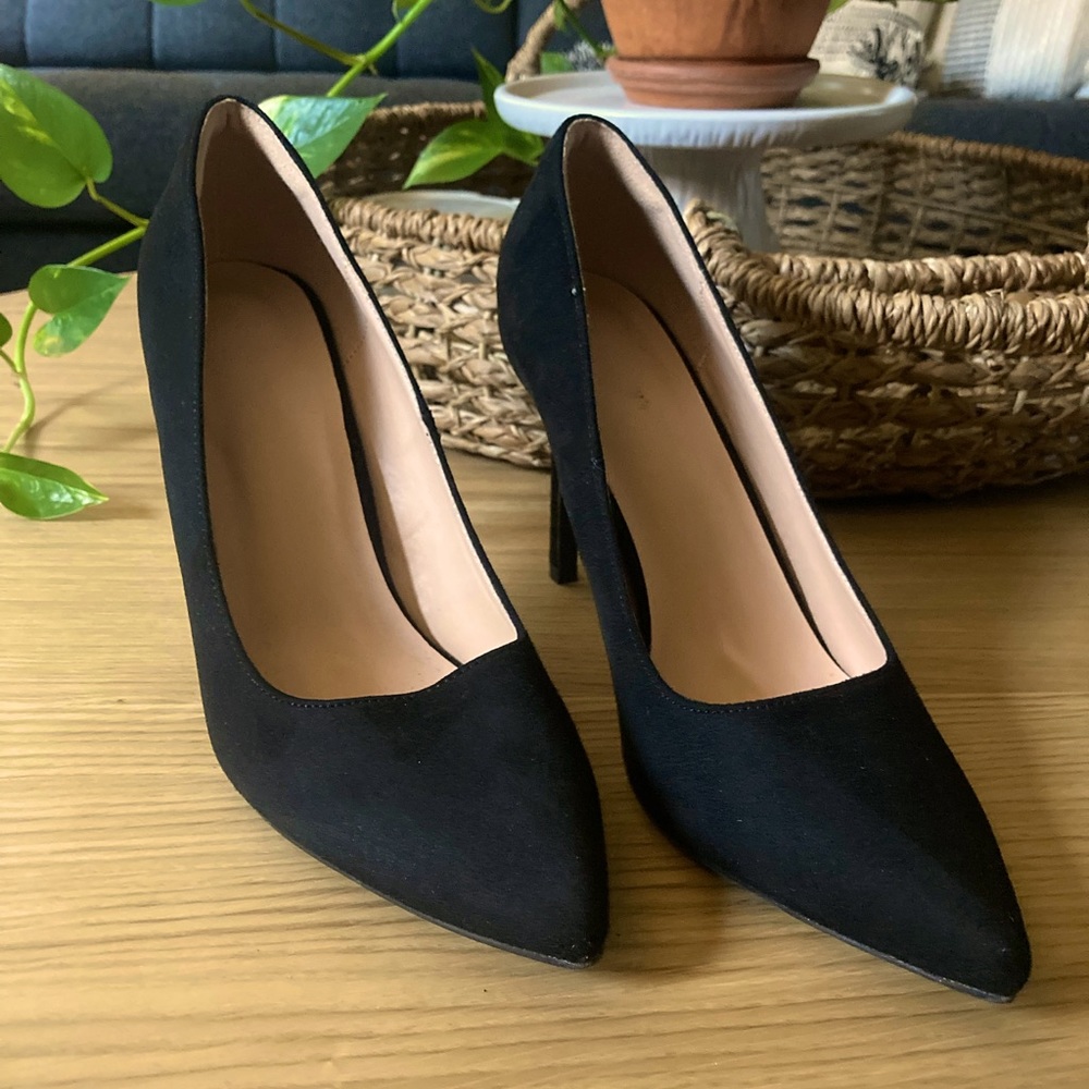 Classic Black High Heels.